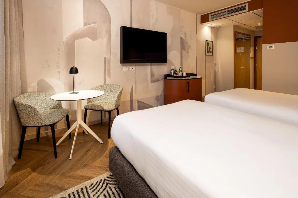 TWIN STANDARD Room, Crowne Plaza Padova, Venice