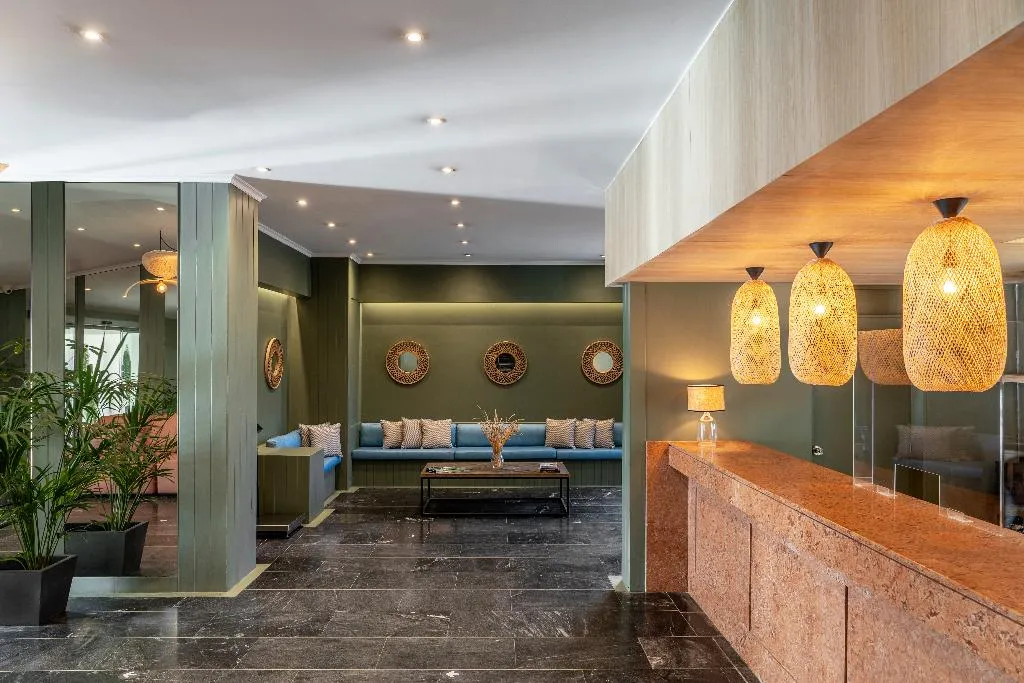Lobby, Buganvilia Studio Hotel, Madeira