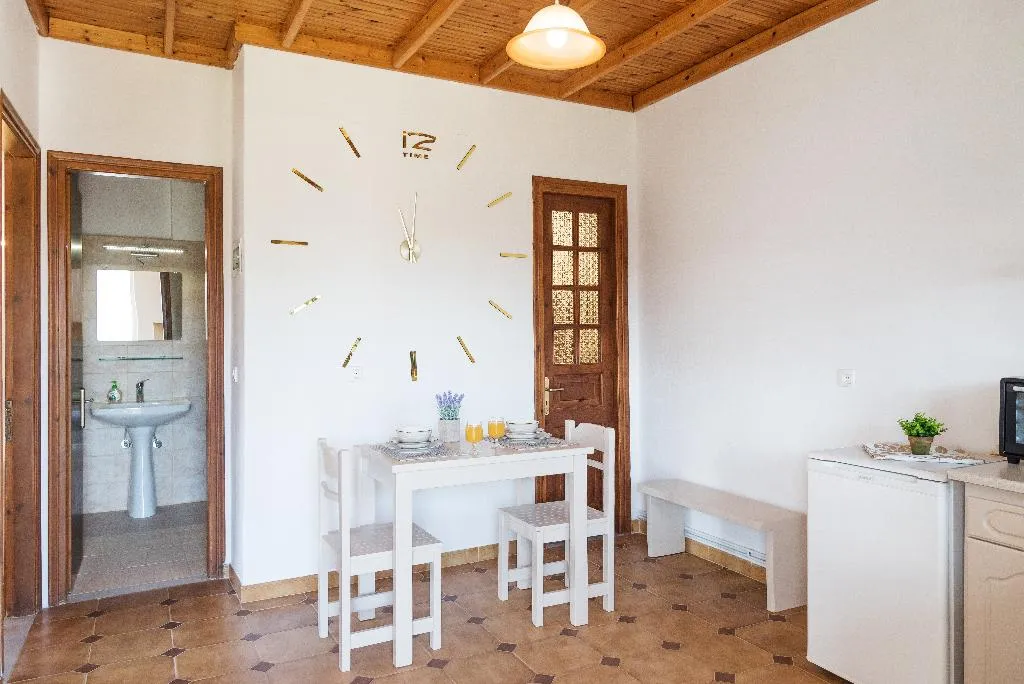 APARTMENT TWO BEDROOMS Room, Three Seasons, Corfu