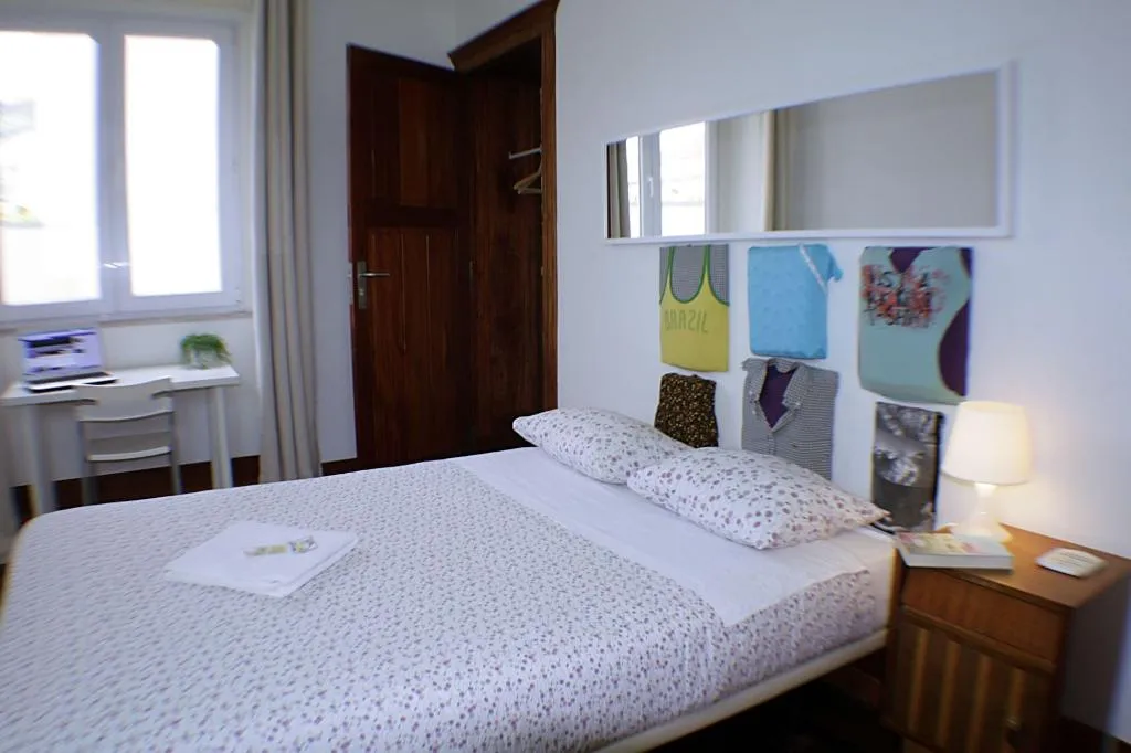 Room, Sunset Destination Hostel, Lisbon