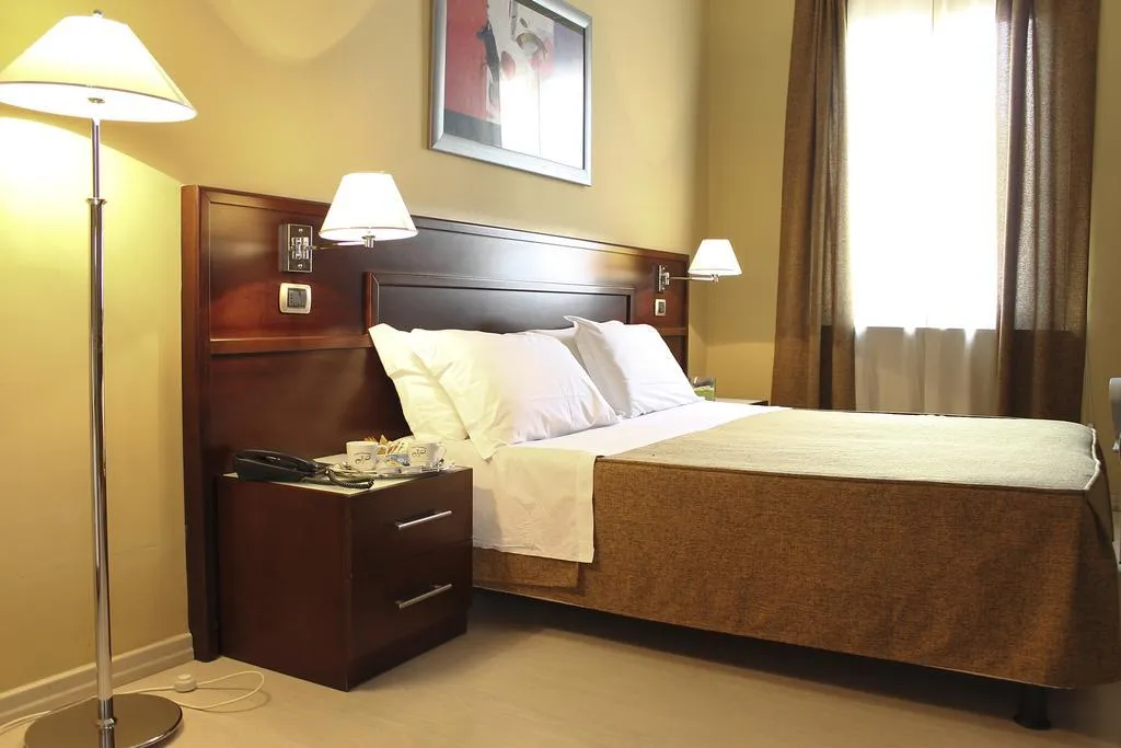 DOUBLE STANDARD Room, Panorama, Catania
