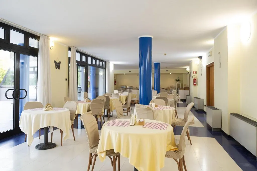 Restaurant, iH Hotels Milano Blu Visconti, Milan