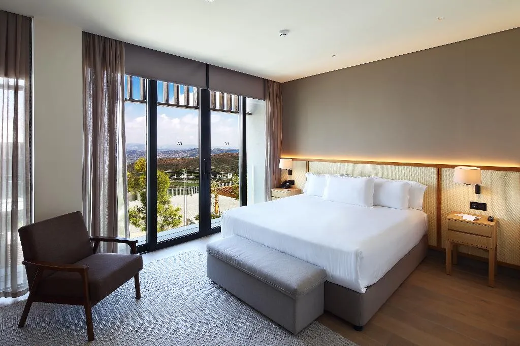 SUITE LUXURY Room, Minthis Resort, Cyprus