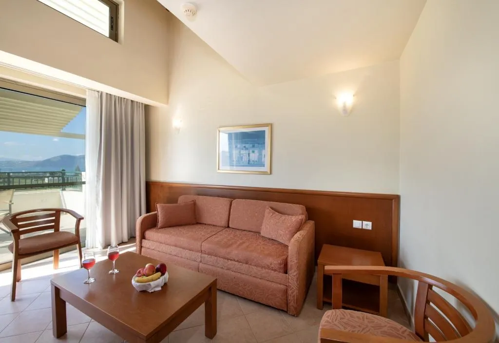 Room CAPACITY 4 Room, Hydramis Palace Beach Resort, Crete