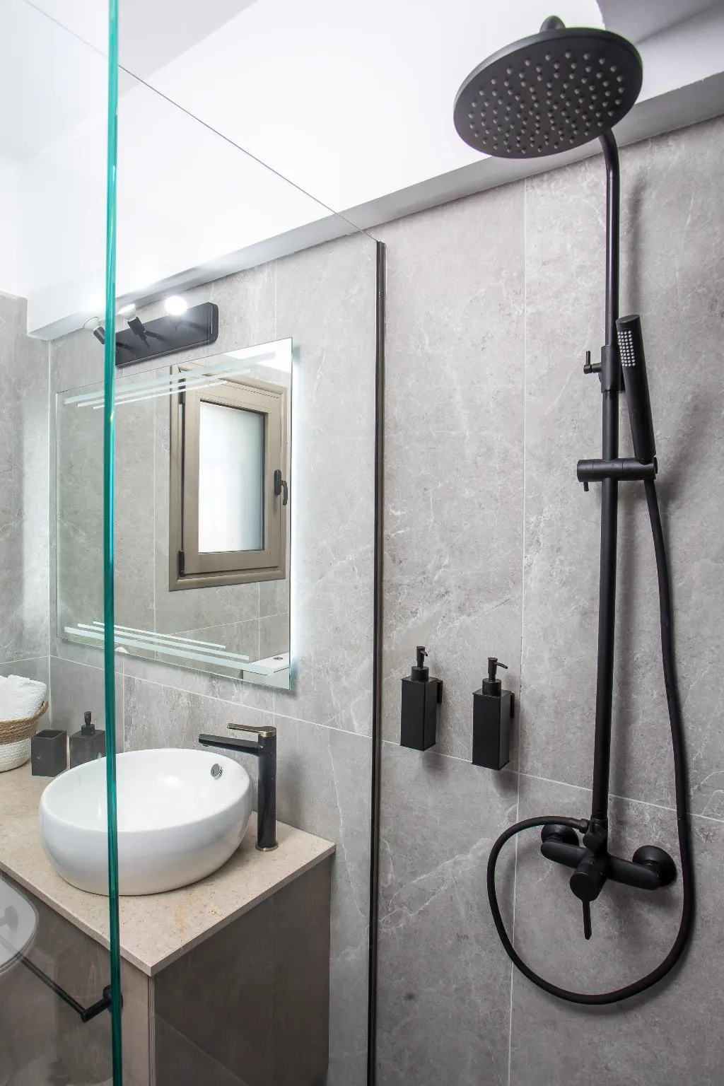 DOUBLE DELUXE KING BED Room, Jimmys Garden, Rhodes
