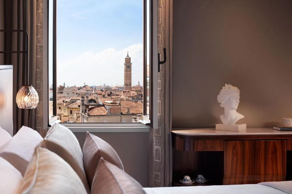 JUNIOR SUITE CITY VIEW KING BED Room, The St Regis Venice, Venice