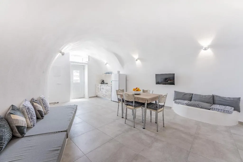 DOUBLE SUPERIOR Room, Nomikos Mansion, Santorini