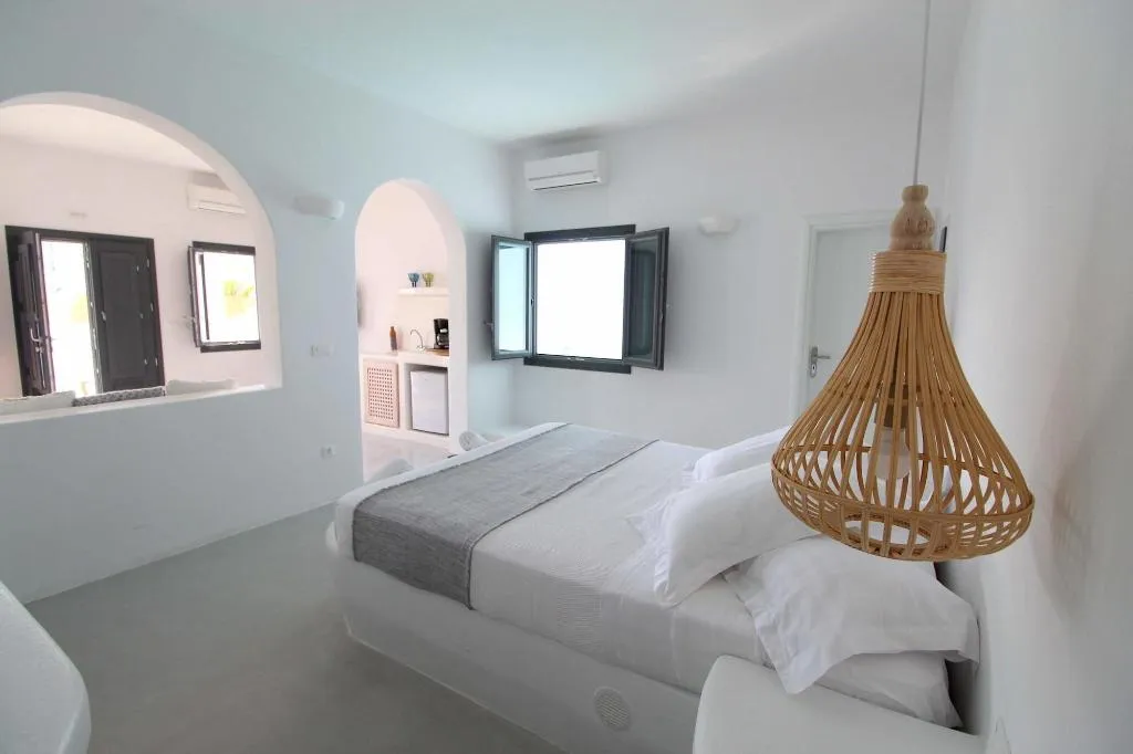 Room, Filira Suites, Santorini