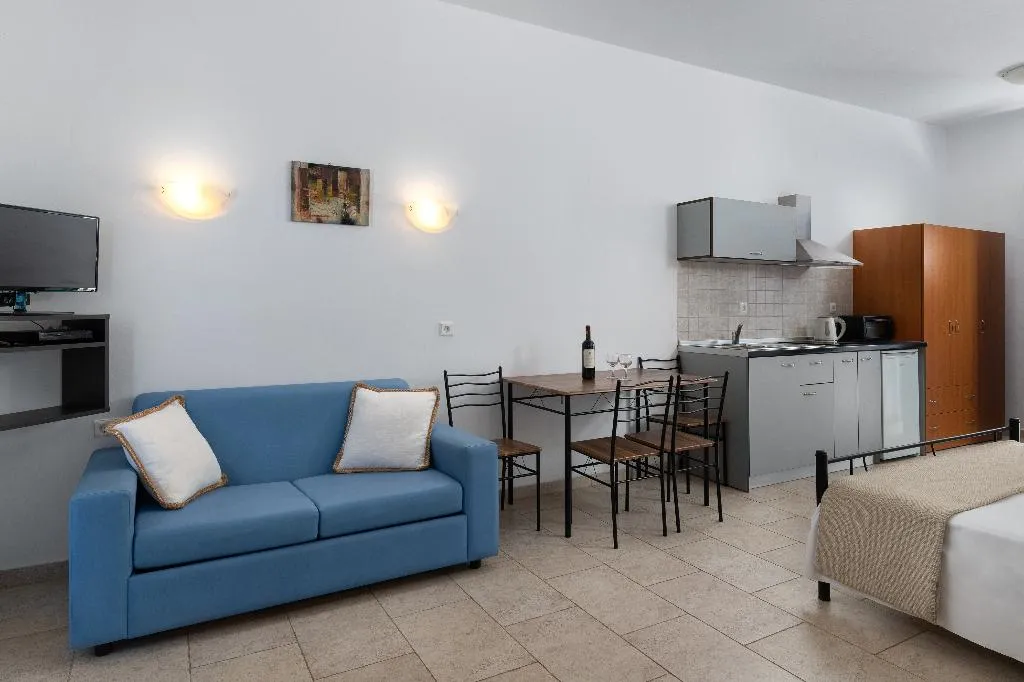 FAMILY ROOM CAPACITY 6 Room, Lindian Myth Sea View Studios, Rhodes
