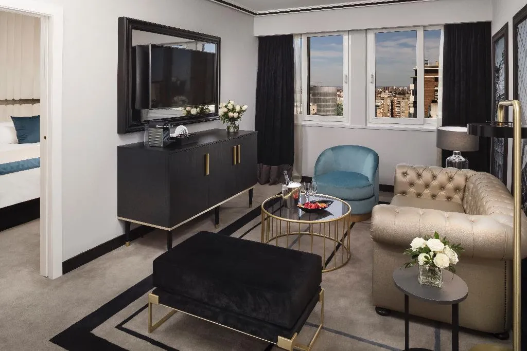 JUNIOR SUITE STANDARD Room, Melia Castilla, Madrid