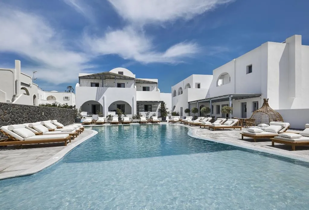 Sports and Entertainment, Amara Suites Santorini, Santorini