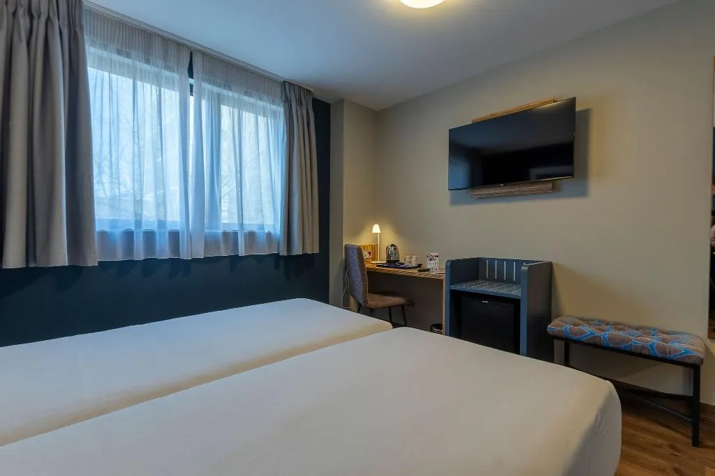 Room STANDARD Room, Travelodge Barcelona Poblenou, Barcelona
