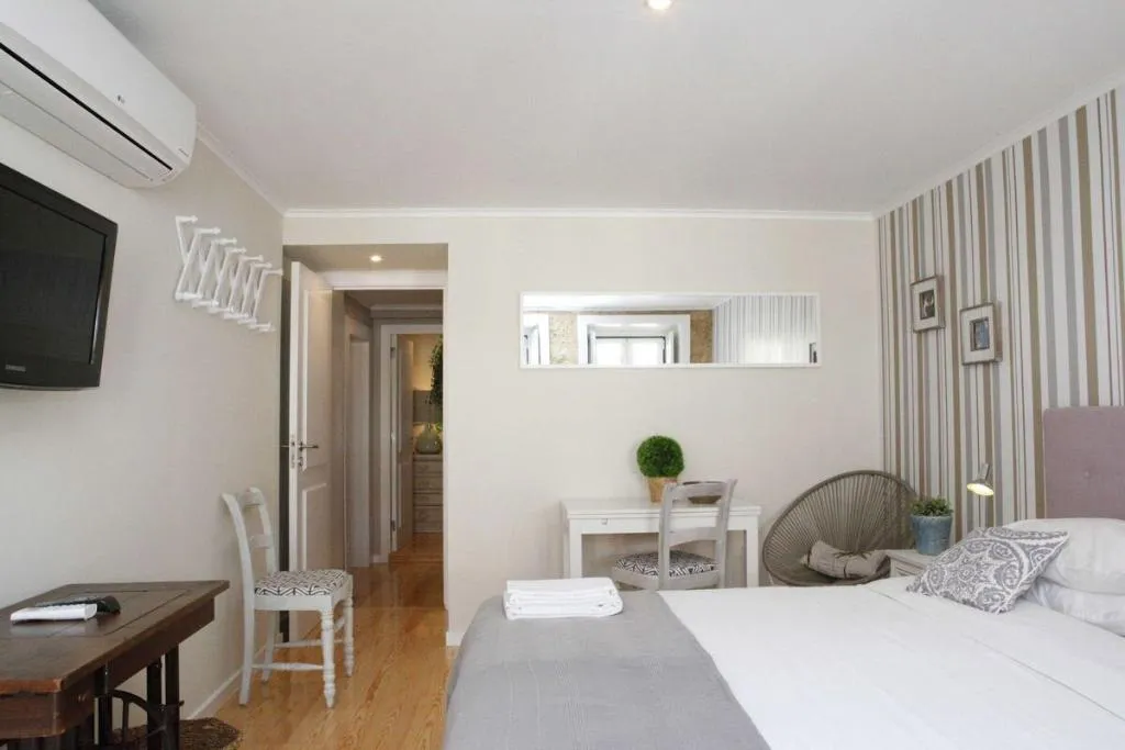 Room, Flores Guest House, Lisbon