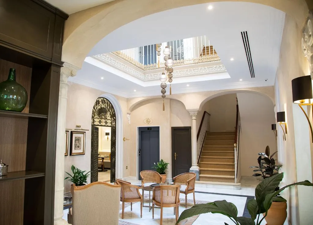 Lobby, Gravina 51, Seville