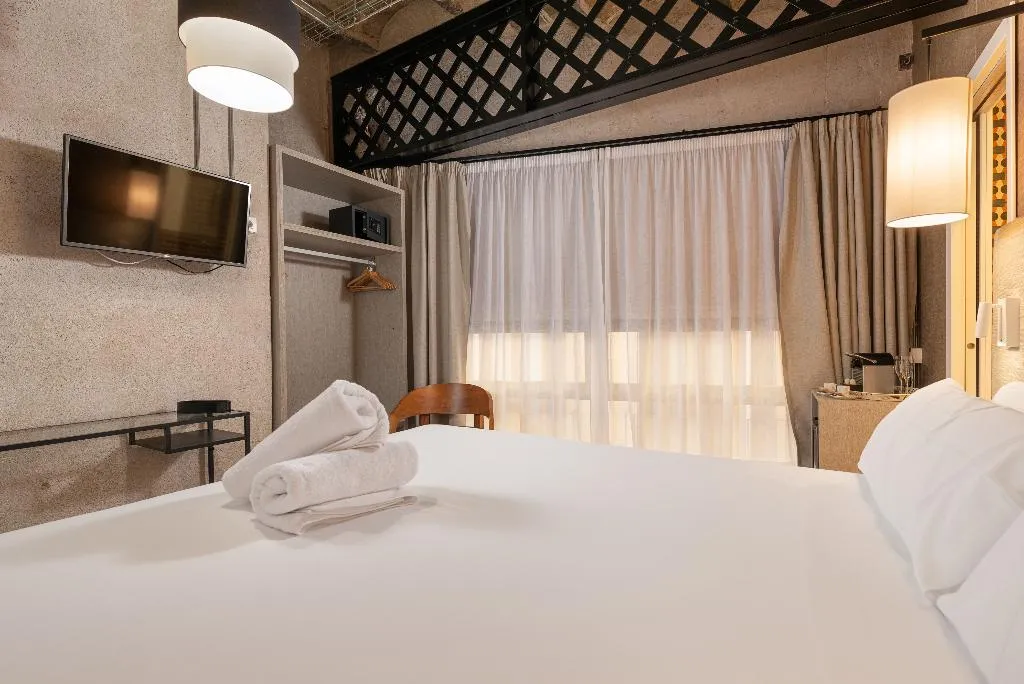 Double or Twin STANDARD Room, Brondo Architect, Majorca