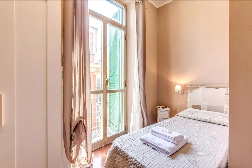 Room, Morgagni House, Rome