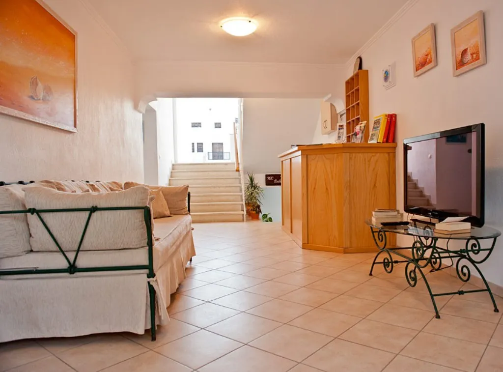 Lobby, Ritsa Apartments, Skiathos