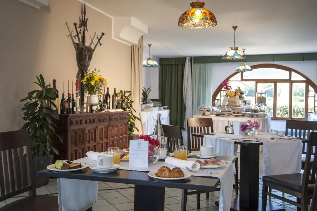 Restaurant, Baia del Capitano, Palermo