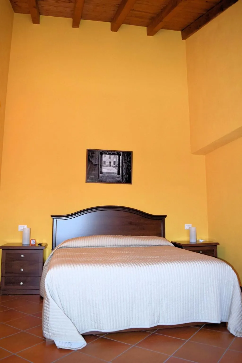 Room, Corte Certosina, Milan