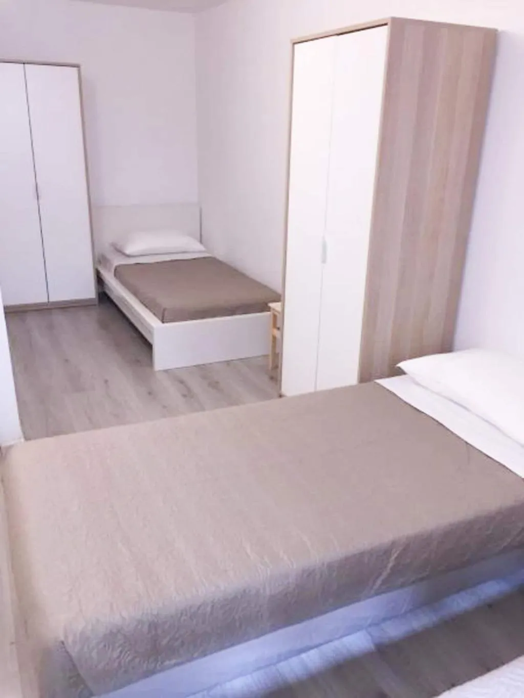 Room, Red Line Room Division, Milan