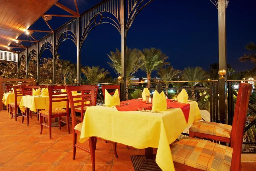 Restaurant, Golden Beach Resort, Red Sea Riviera