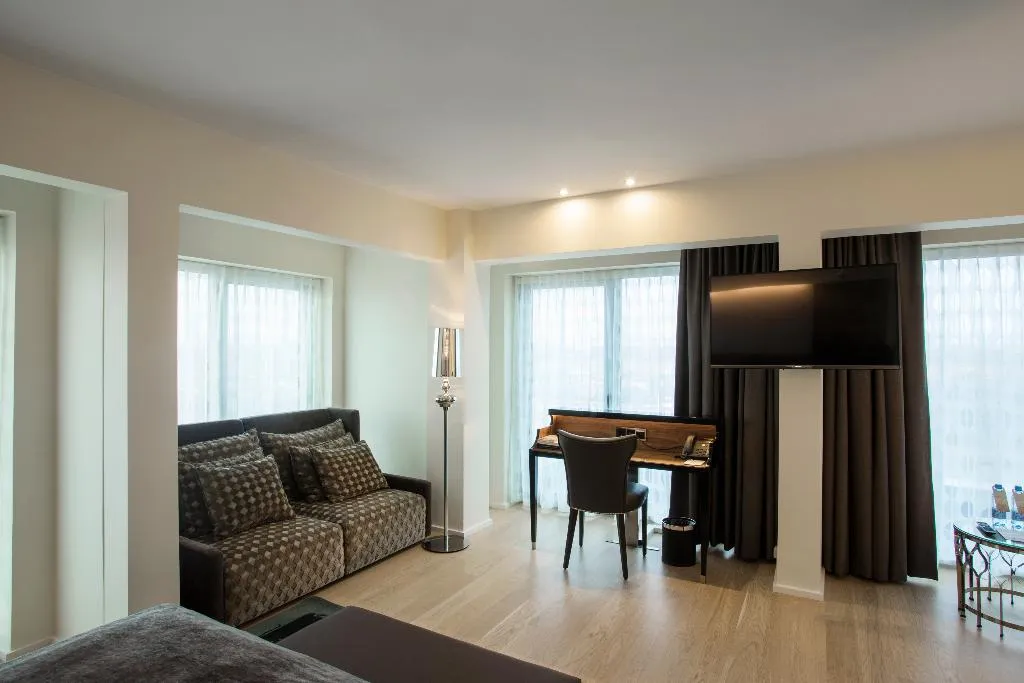 JUNIOR SUITE STANDARD Room, Tivoli Hotel, Copenhagen