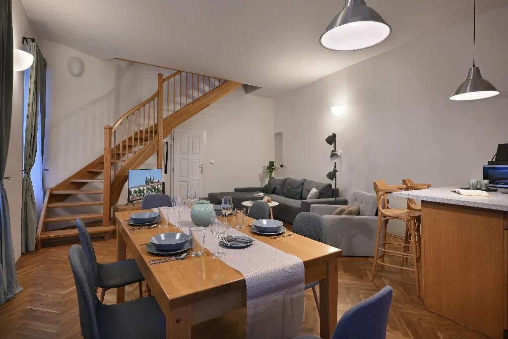 APARTMENT DUPLEX Room, Boutique Apartments White Swan, Prague