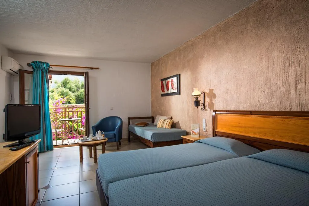 Double or Twin SIDE SEA VIEW Room, Hersonissos Maris, Crete