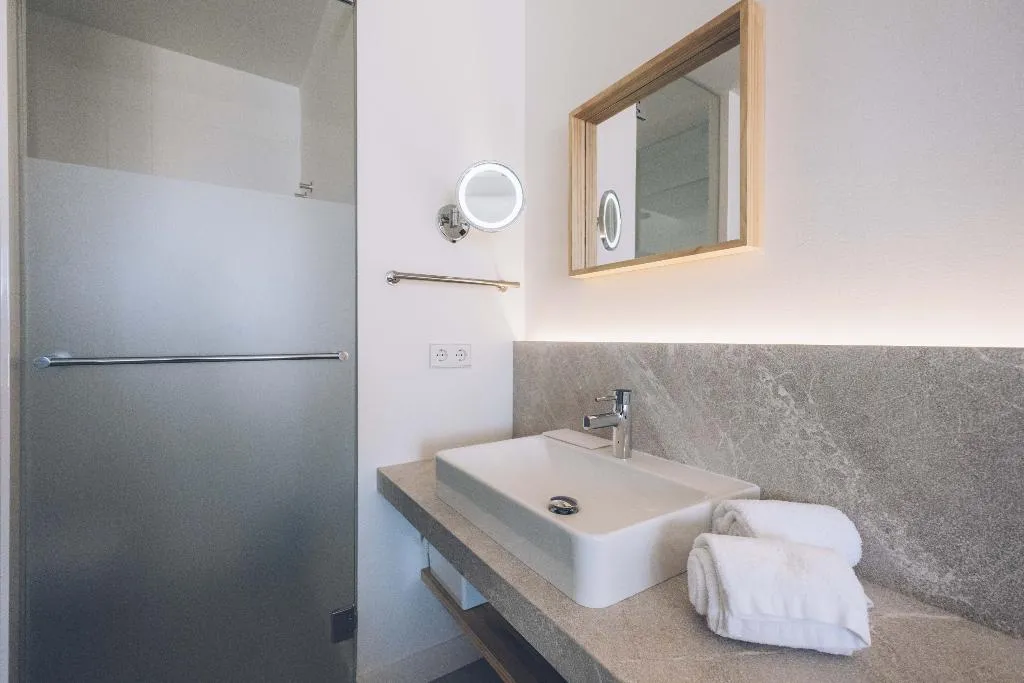 Double or Twin SIDE SEA VIEW WITH BALCONY Room, AYA Seahotel – Adults Only, Majorca