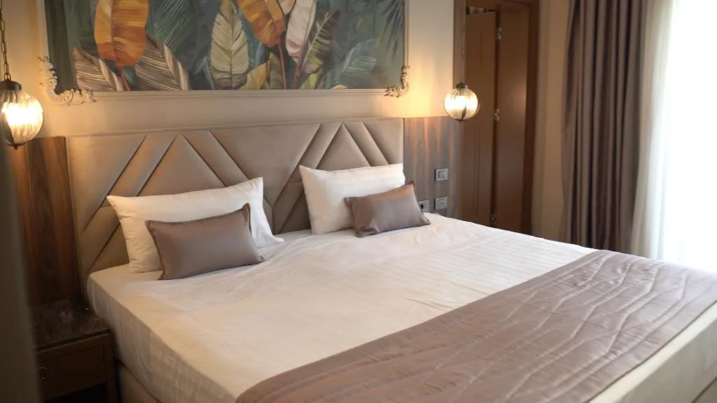 FAMILY ROOM TWO BEDROOMS Room, Premium Sunrise, Kavaje