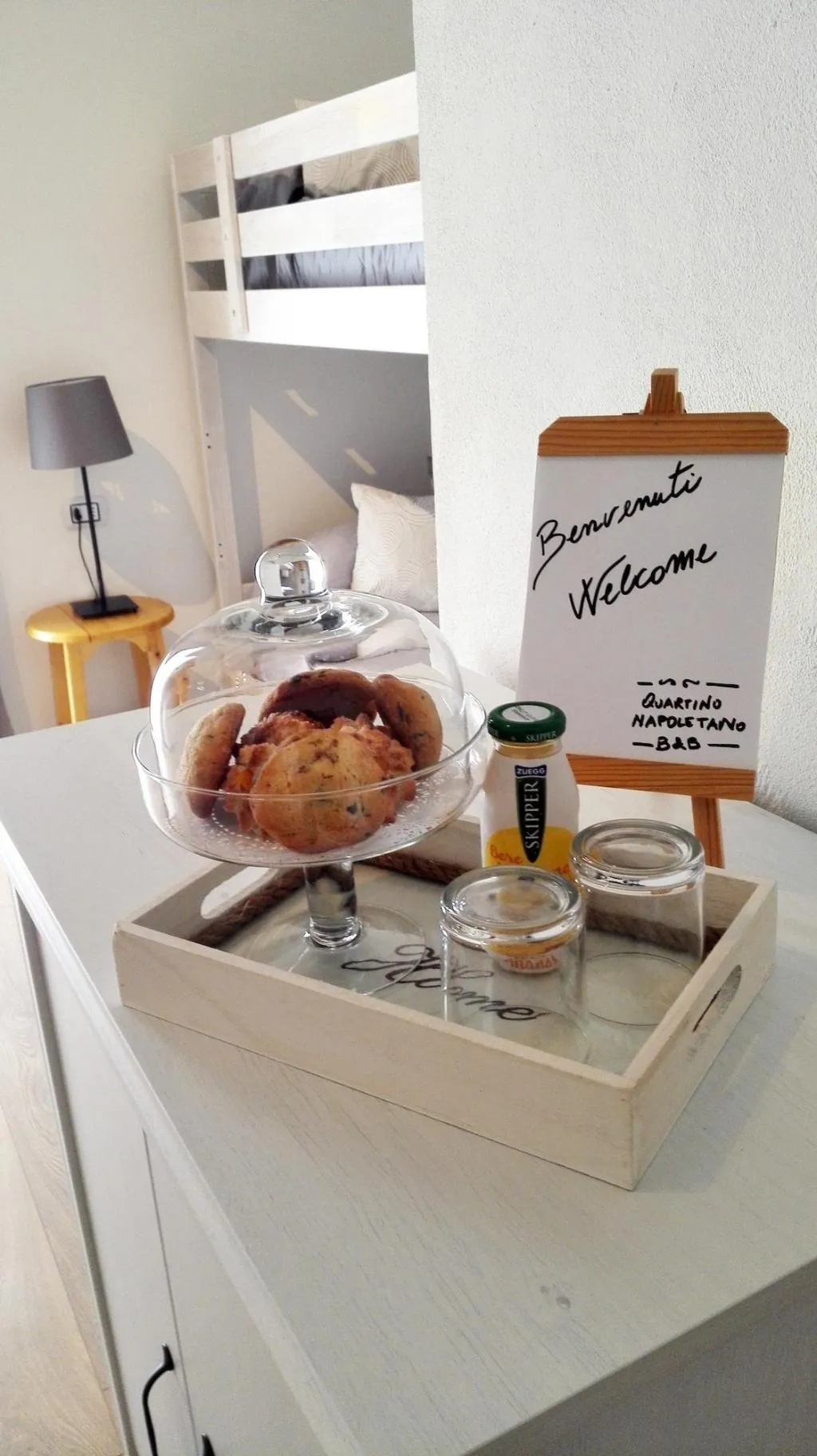 Room, Quartino Napoletano, Naples
