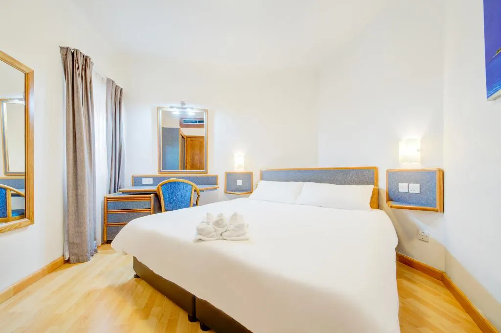 APARTMENT SEA VIEW ONE BEDROOM Room, AX Sunny Coast, Malta