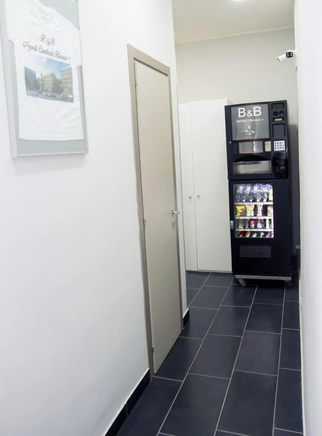 Sports and Entertainment, B&B Napoli Binario1, Naples