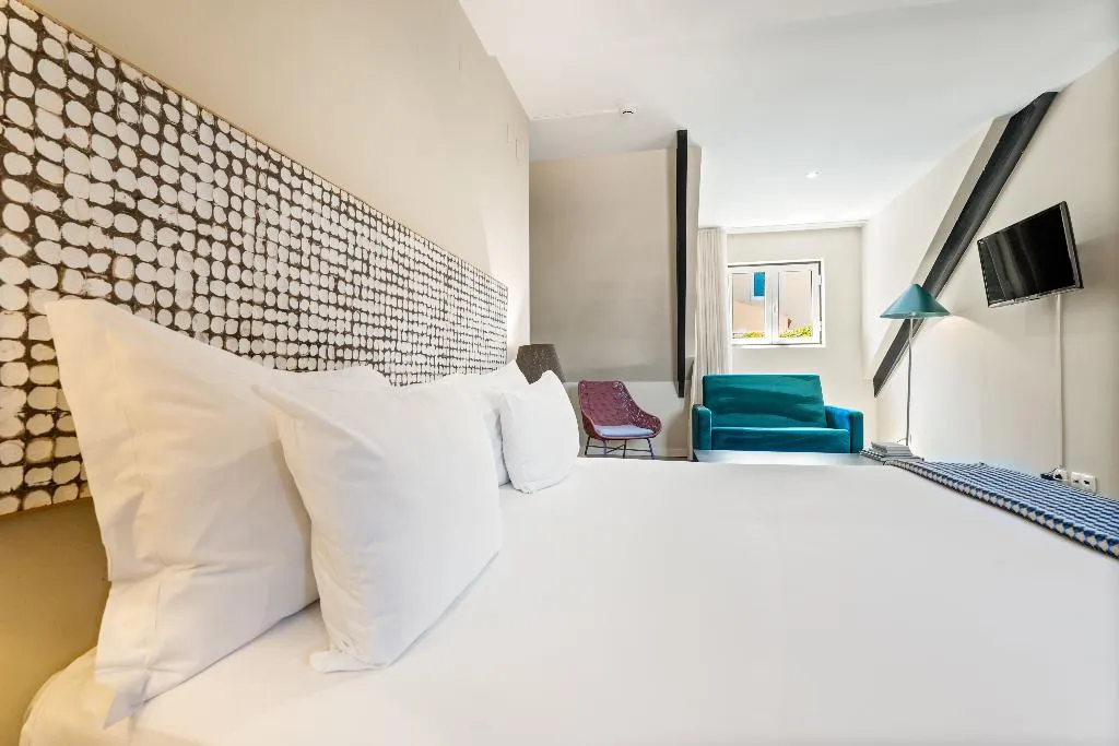 DOUBLE SUPERIOR Room, Casa do Patio by Shiadu, Lisbon