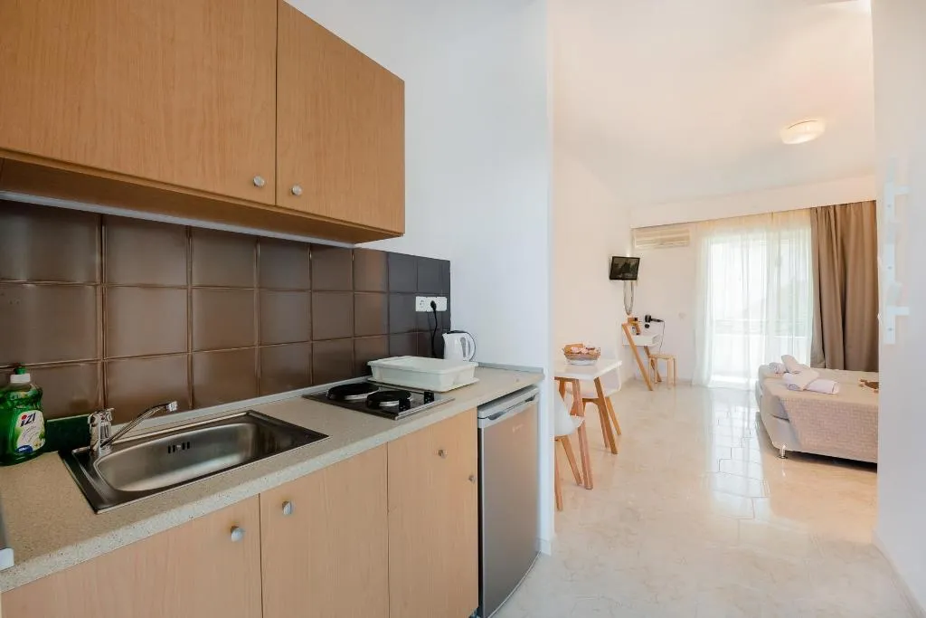 Double or Twin DELUXE WITH BALCONY Room, Sokrates Studios, Rhodes