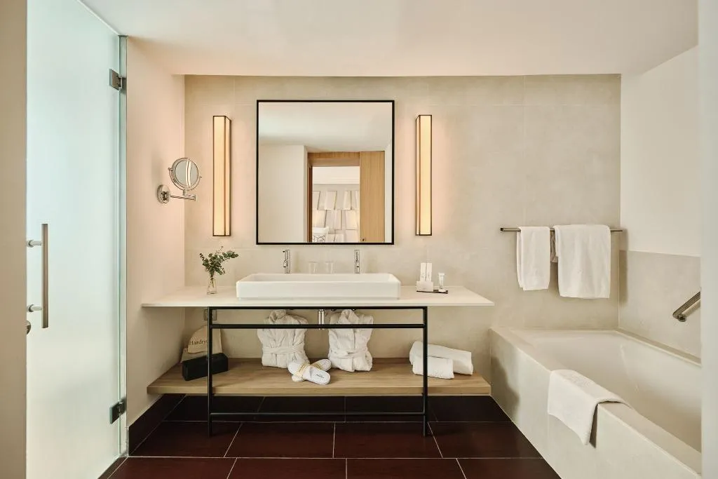DOUBLE SINGLE USE STANDARD Room, Hospes Palau de la Mar Valencia, Valencia