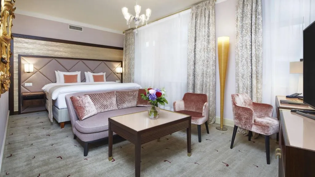 JUNIOR SUITE KING SIZE BED Room, Aria Hotel Prague, Prague
