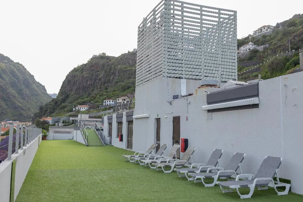 Pool, Flag Hotel Madeira - Ribeira-Brava, Madeira