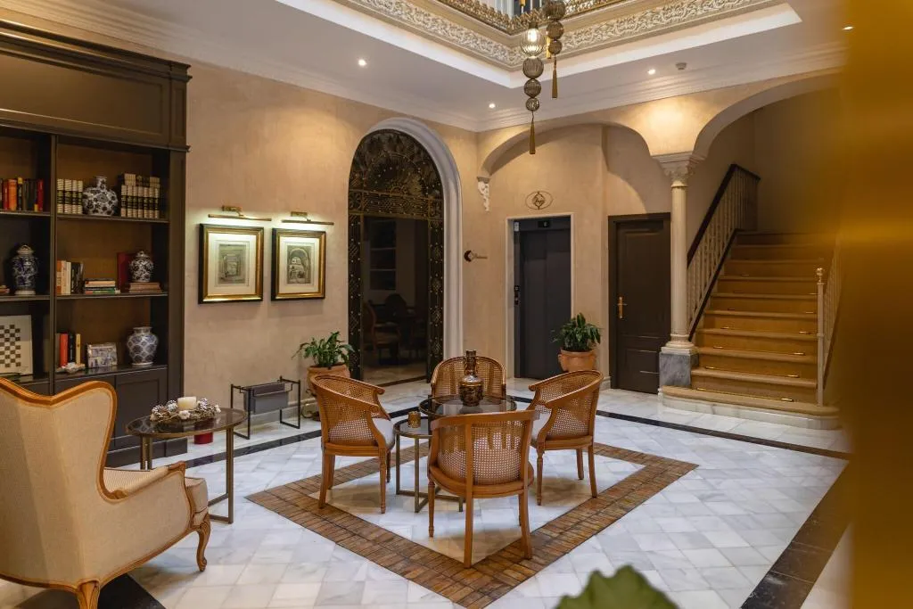 Lobby, Gravina 51, Seville