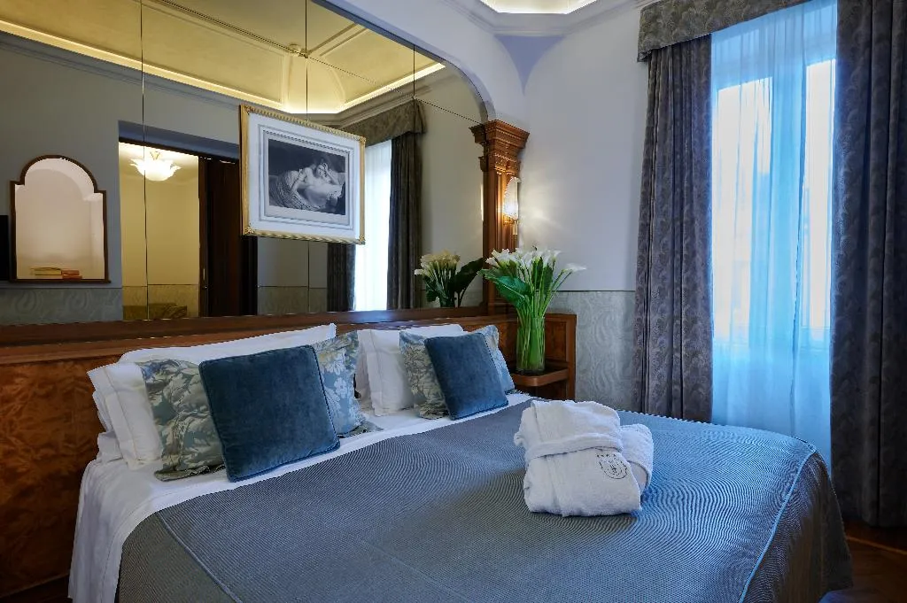 JUNIOR SUITE STANDARD Room, Farnese, Rome