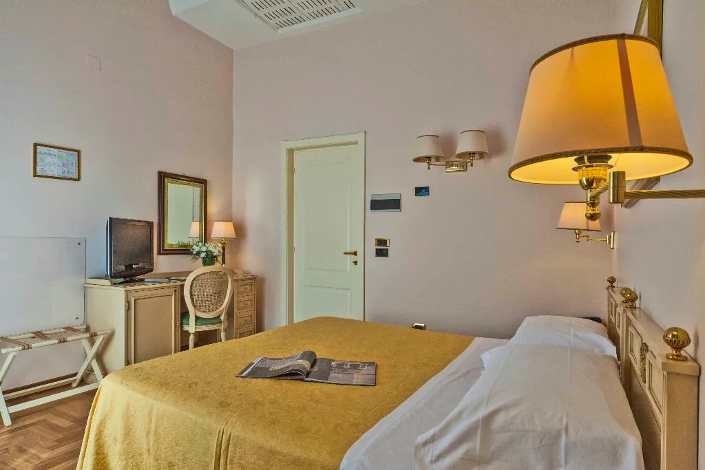 Room, Grand Villa Politi, Catania