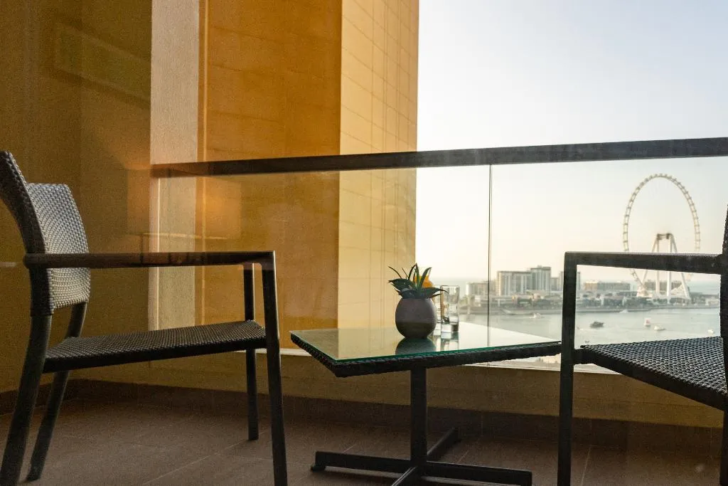TWIN SEA VIEW Room, Amwaj Rotana-Jumeirah Beach, Dubai