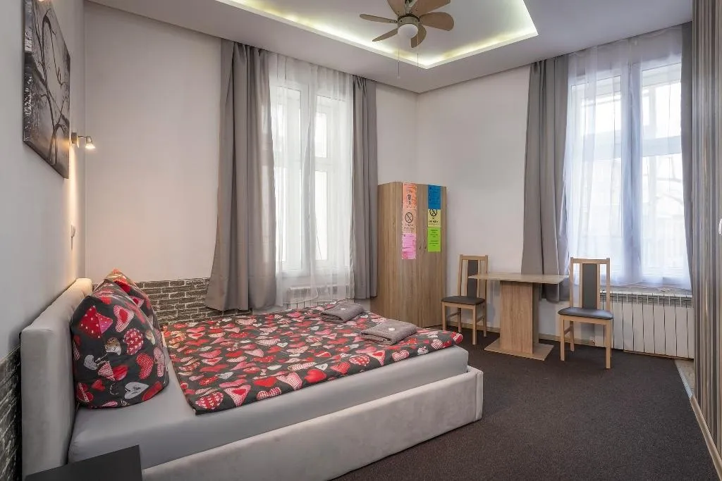 DOUBLE DELUXE Room, Queen Apartments, Krakow