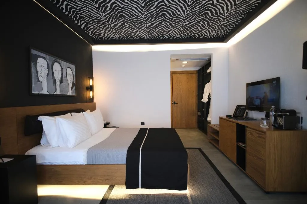 DOUBLE DELUXE WITH TERRACE Room, The Local House Alacati, Izmir