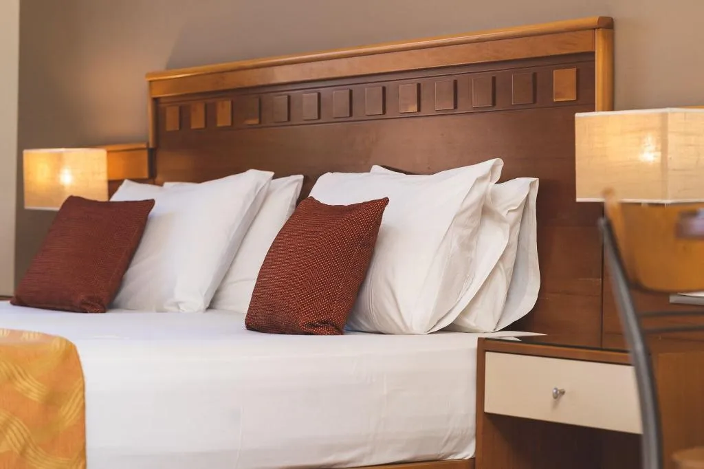 Room, Helios, Crete