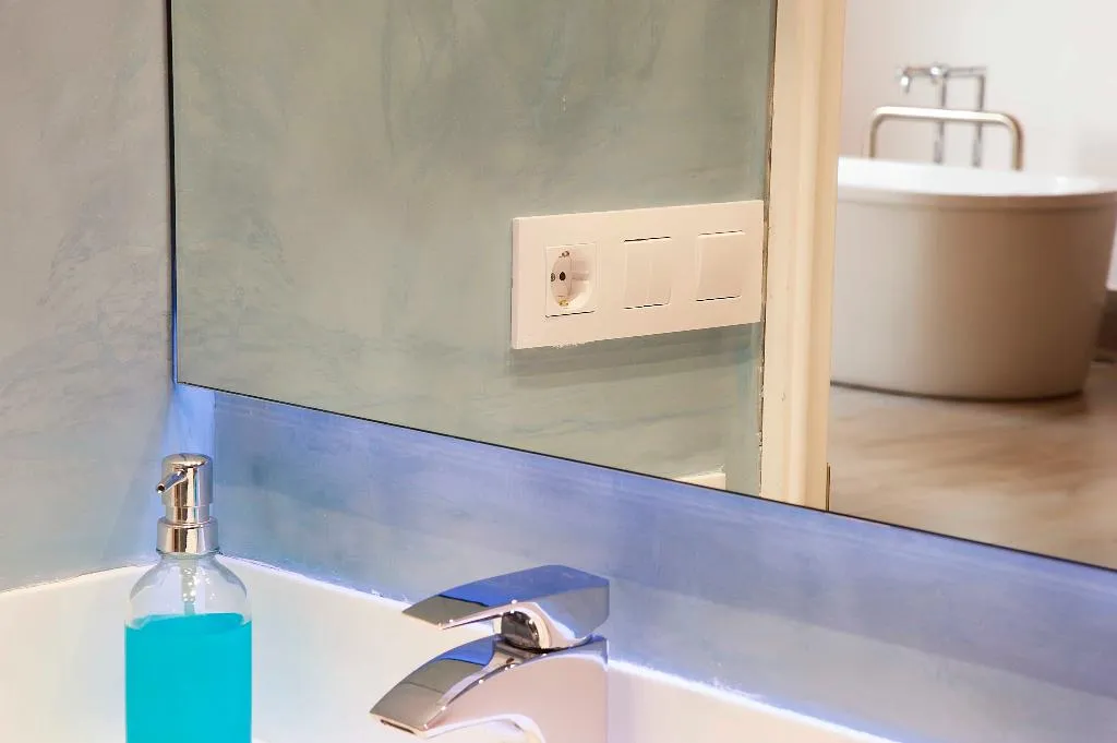 APARTMENT DELUXE Room, Overland Suites Catedral Luxury Apartments, Seville