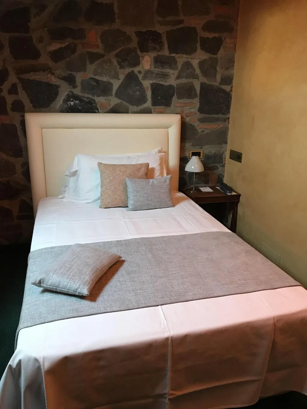 SINGLE SUPERIOR ONE BEDROOM Room, Le Due Corti, Milan