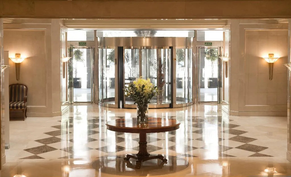 Lobby, Sevilla Center, Seville