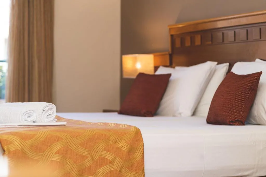 Room, Helios, Crete