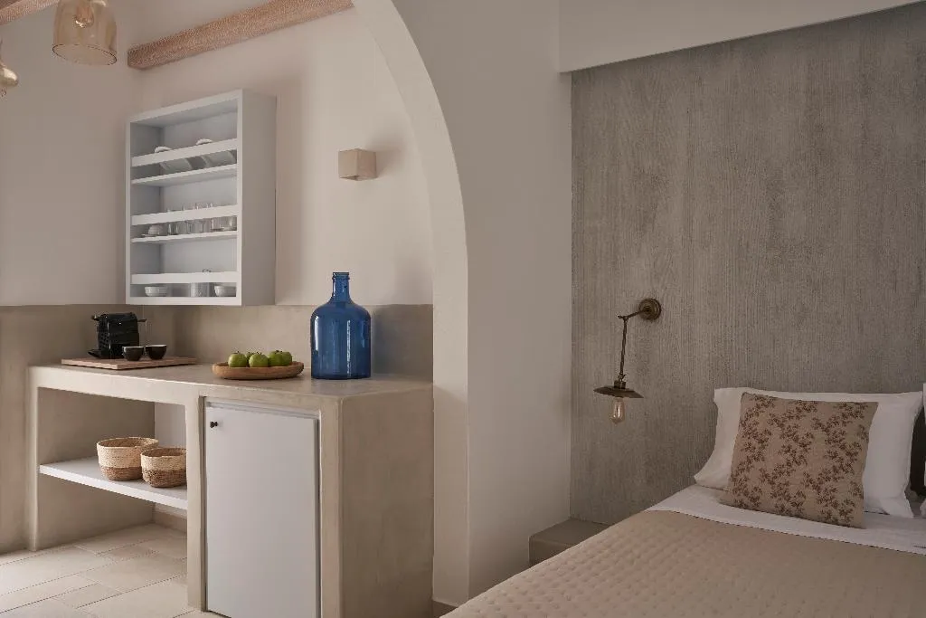 DOUBLE DELUXE SEA VIEW Room, Makris Beach Hotel, Santorini